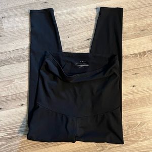 Black maternity leggings. T4T